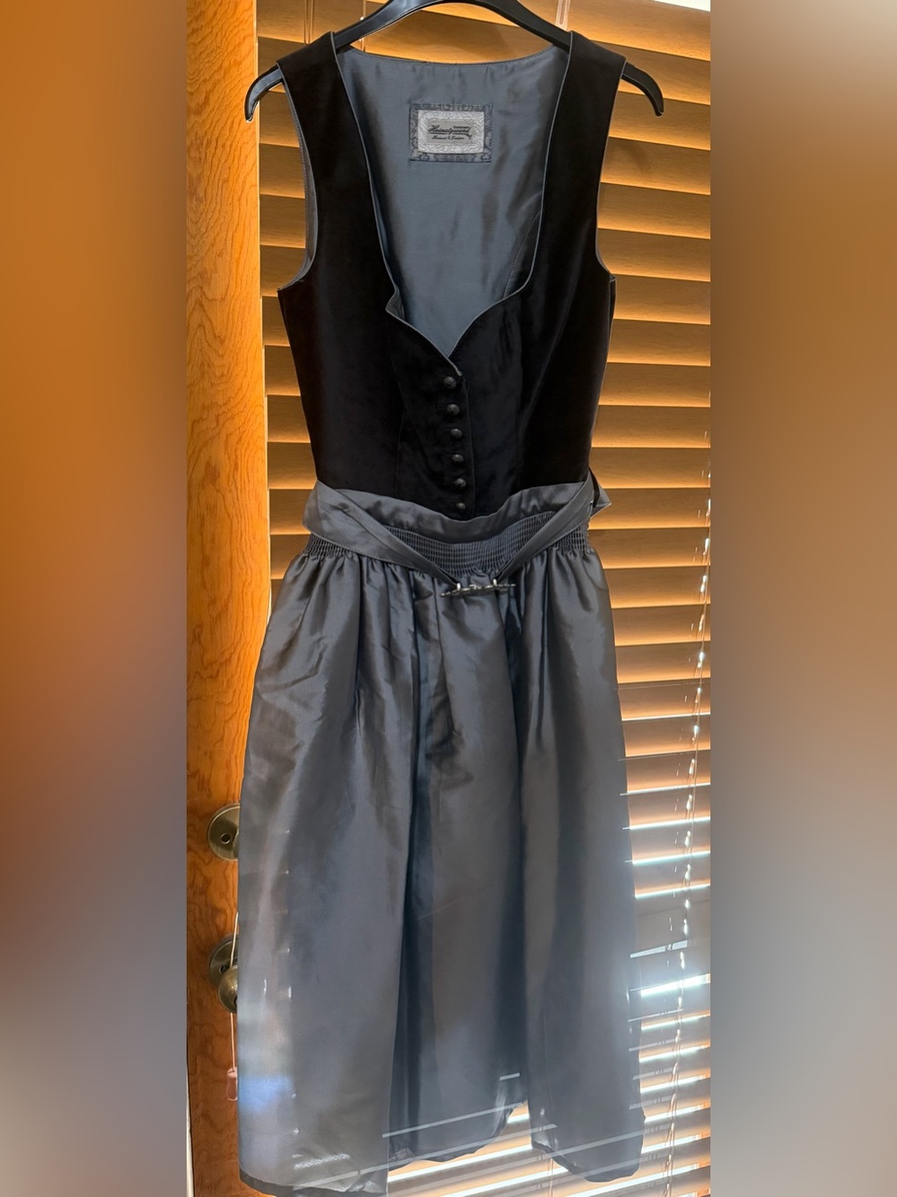NWT gray velvet midi dirndl. - Picture 2 of 9
